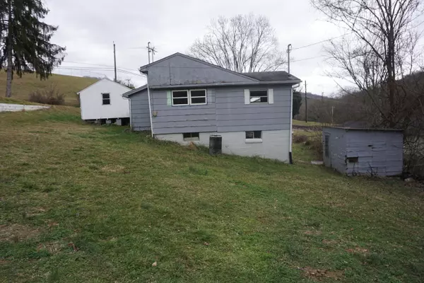 Blountville, TN 37617,125 Central Heights RD