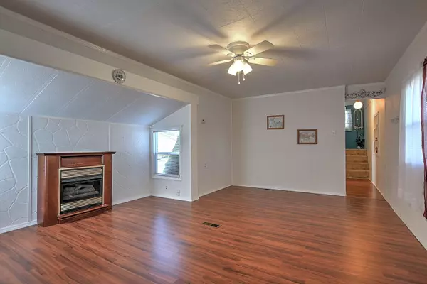 Mount Carmel, TN 37645,1425 Independence AVE