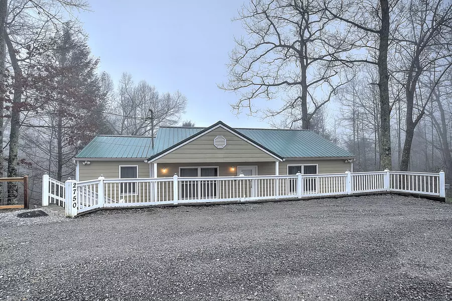 2750 Hawks View TRL, Sevierville, TN 37876