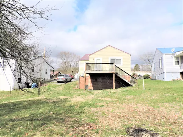 Kingsport, TN 37660,3361 Adaline ST