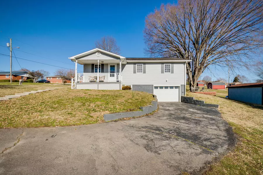 308 Hunt AVE, Church Hill, TN 37642