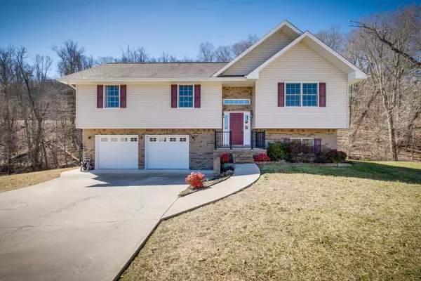 Mount Carmel, TN 37645,320 Spring House CT