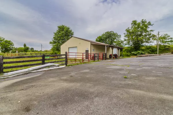 Glade Spring, VA 24340,34104 Lee HWY