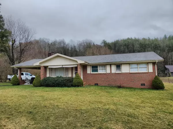 200 Carriage Lane, Mountain City, TN 37683