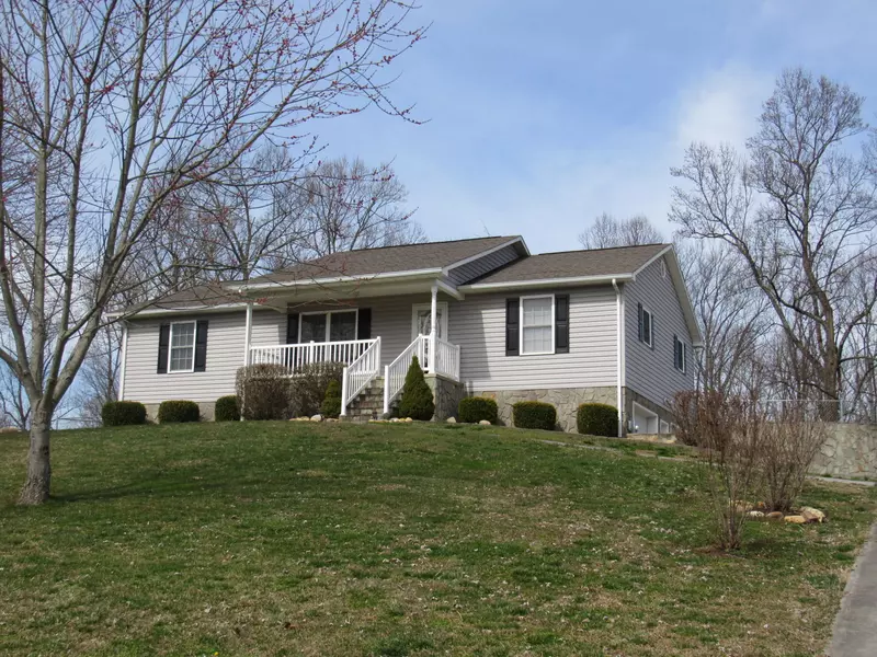 135 Whispering Ridges RD, Greeneville, TN 37743