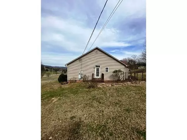 Piney Flats, TN 37686,1040 Rice Cross RD