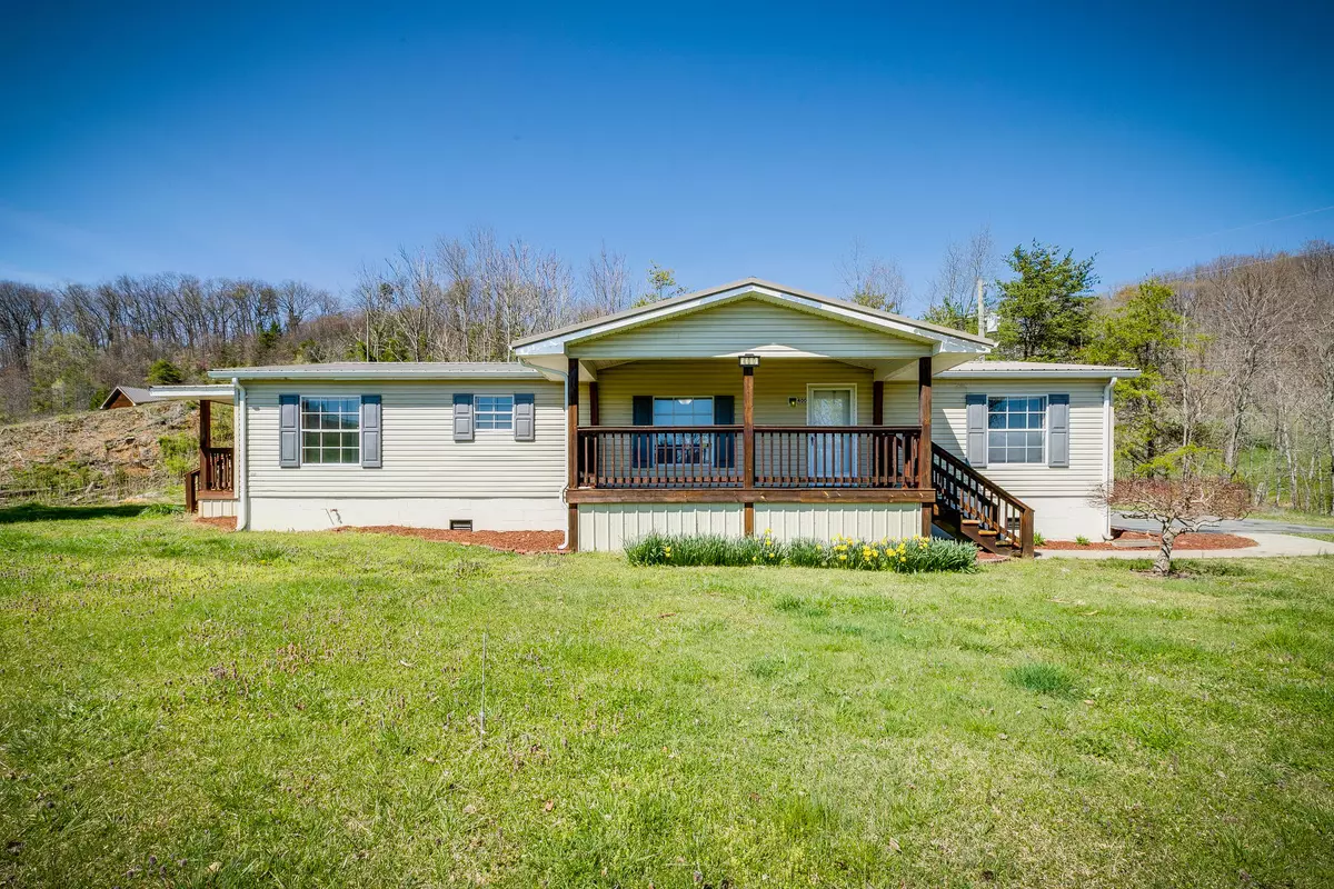 Surgoinsville, TN 37873,400 Cross Valley RD