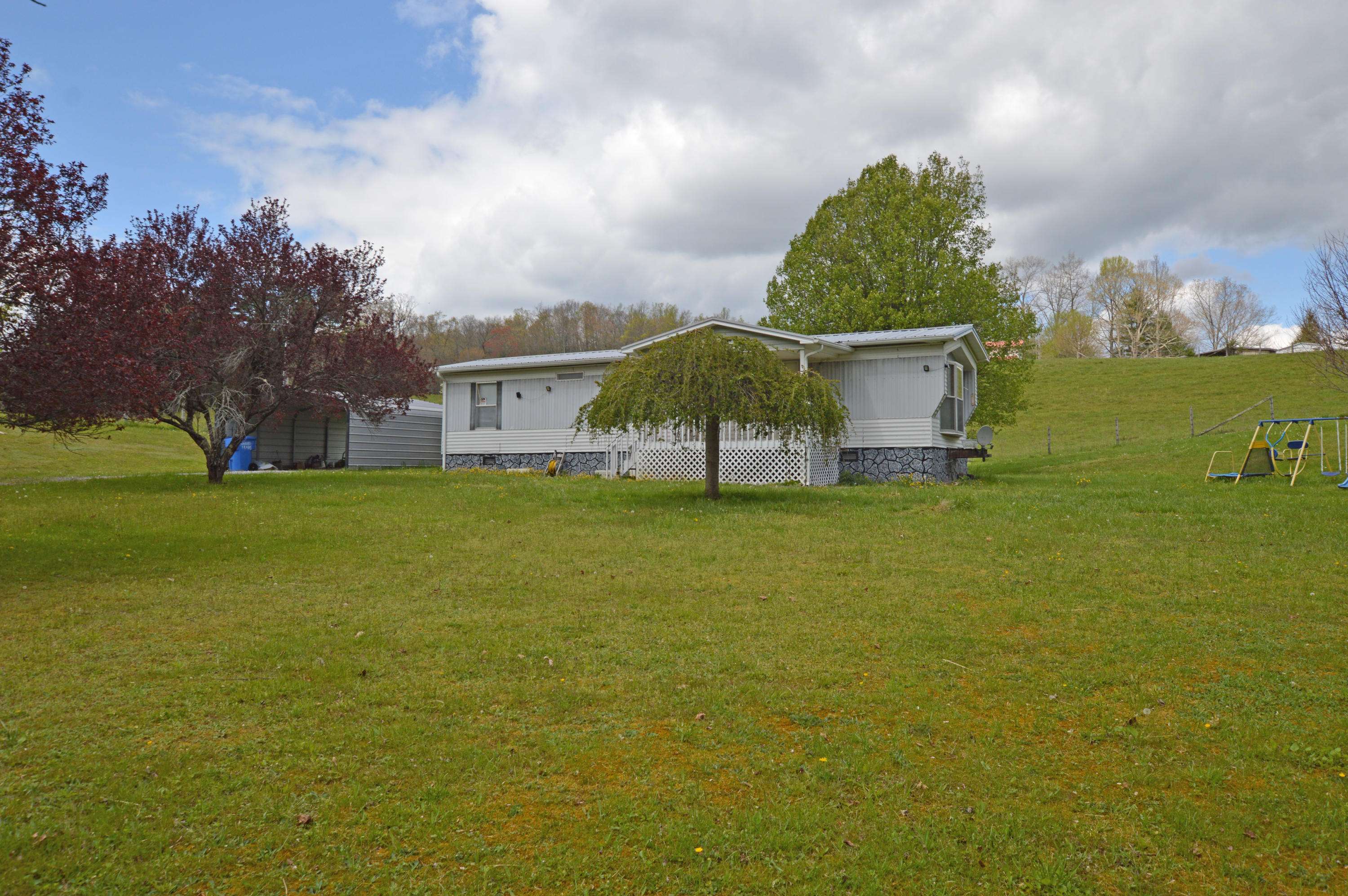 Hampton, TN 37658,820 Fairview RD
