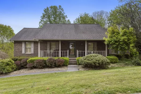 2560 Lakemont CIR, Morristown, TN 37814