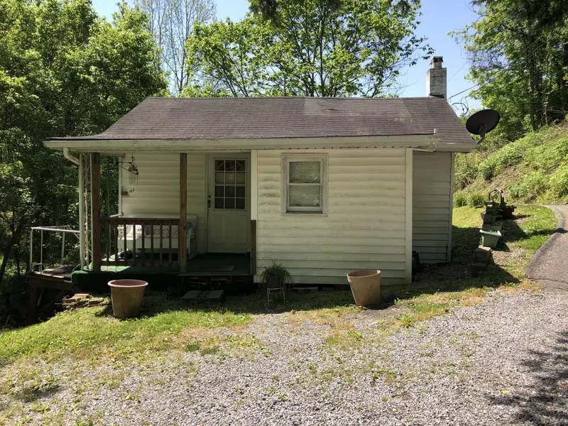 160 George Spicer AVE, Gate City, VA 24251