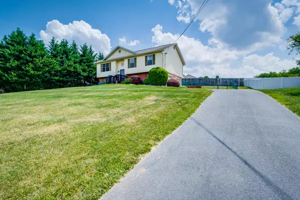 Gray, TN 37615,77 Martins Glen CT