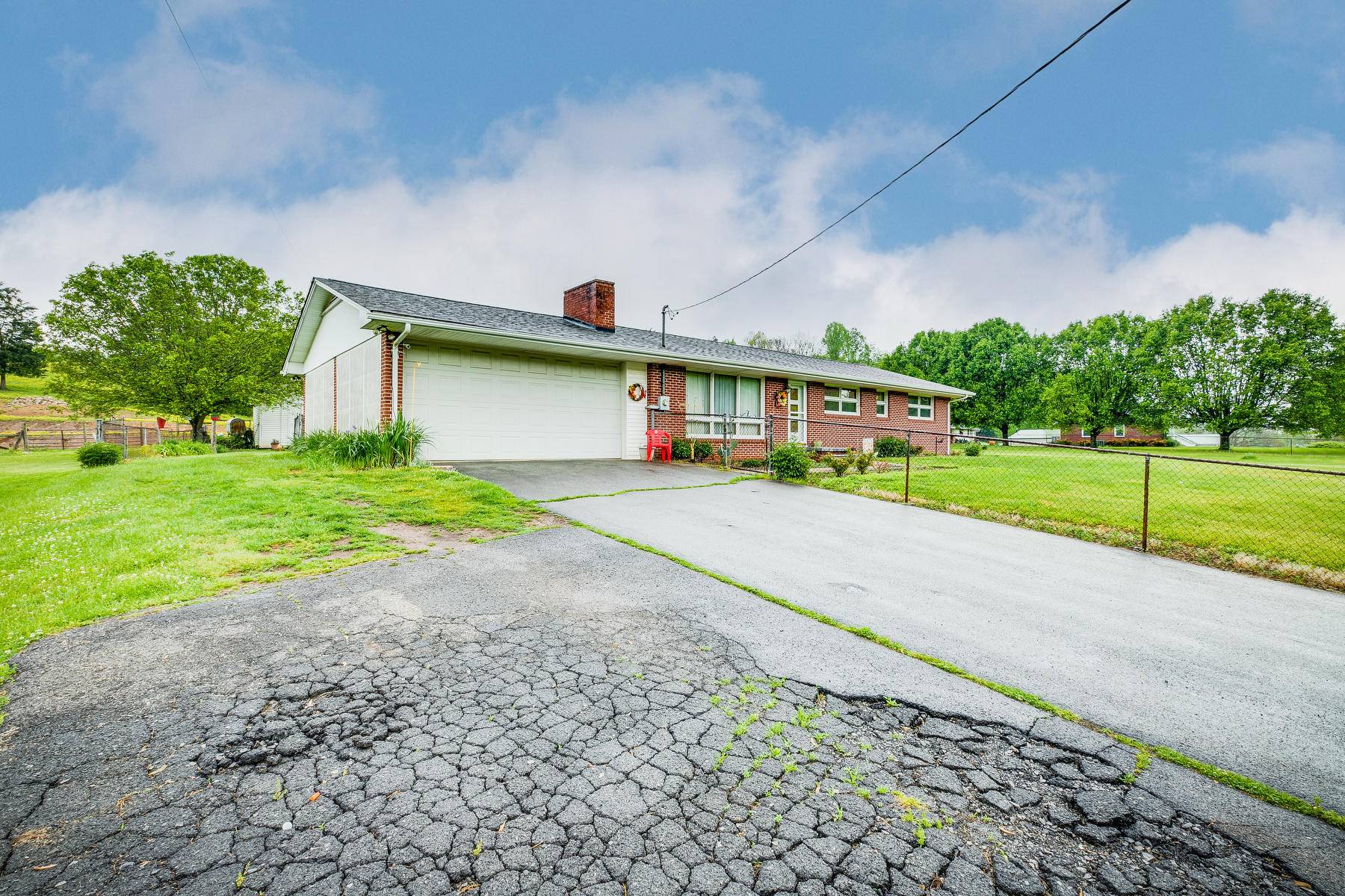 Fall Branch, TN 37656,105 Horton HWY