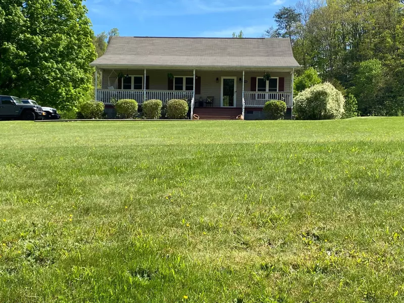 1598 Bristol Hwy, Gate City, VA 24251