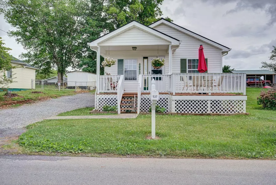 537 Cedar ST, Mount Carmel, TN 37645