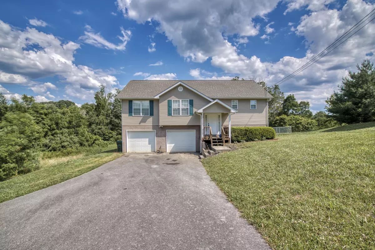 Jonesborough, TN 37659,317 Emma Grace DR