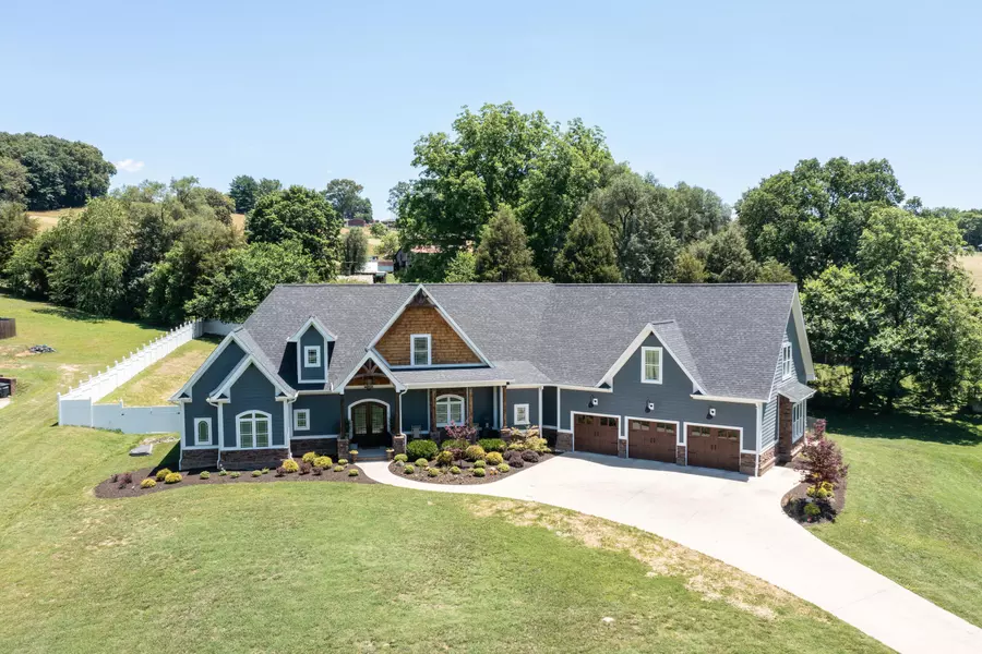 210 Deerfield CIR, Church Hill, TN 37642