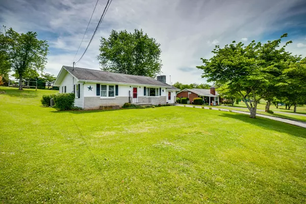 Fall Branch, TN 37656,107 Iris LN