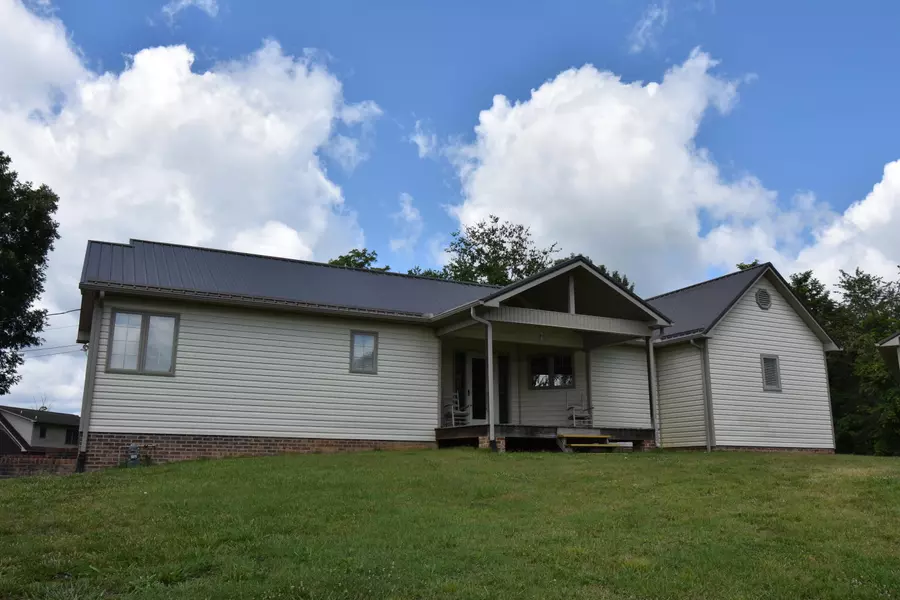 136 Cedar Crest Circle, Rogersville, TN 37857