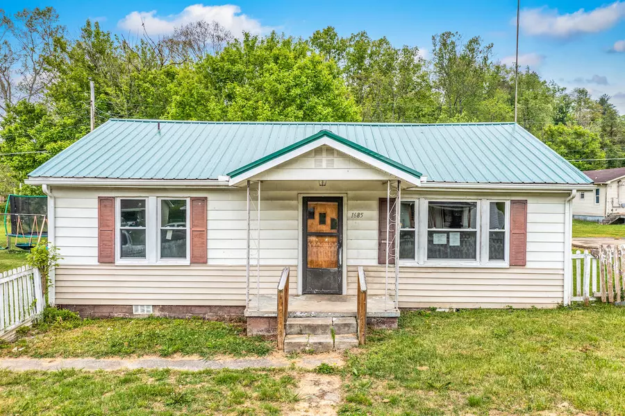 1685 Main ST, Sneedville, TN 37869