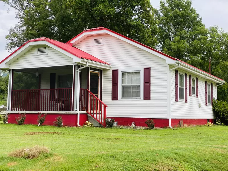 112 Creekbank RD, Elizabethton, TN 37643