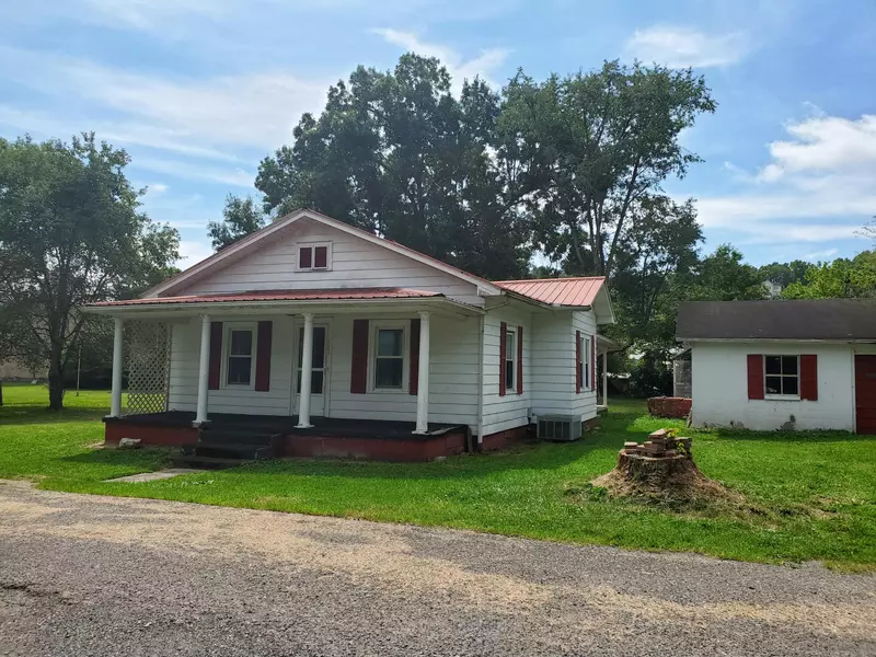 11604 Joseph ST, Coeburn, VA 24230