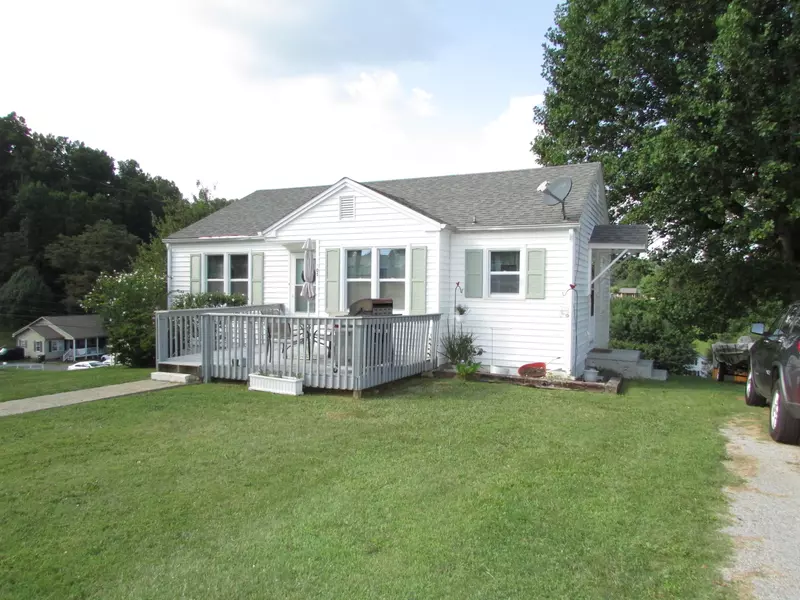 105 Massey ST, Elizabethton, TN 37643