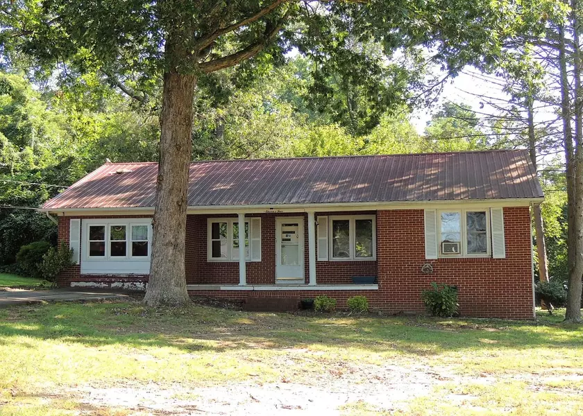 1104 Hixon AVE, Greeneville, TN 37743