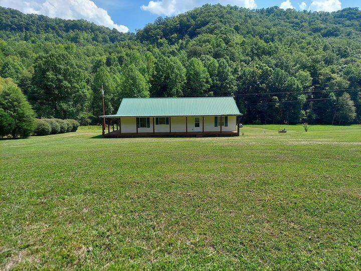 9015 Mendota RD, Mendota, VA 24270