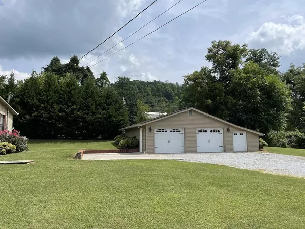 Unicoi, TN 37692,102 Briggs ST