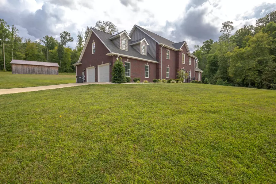 1486 Dry Creek RD, Elizabethton, TN 37643