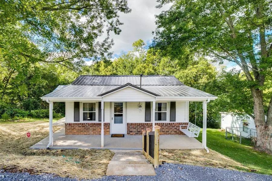 605 Black Oak ST, Greeneville, TN 37745