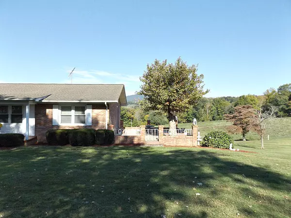 Elizabethton, TN 37643,119 Rosewood CIR