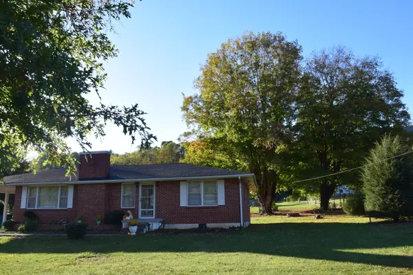 Hampton, TN 37658,976 Rittertown RD