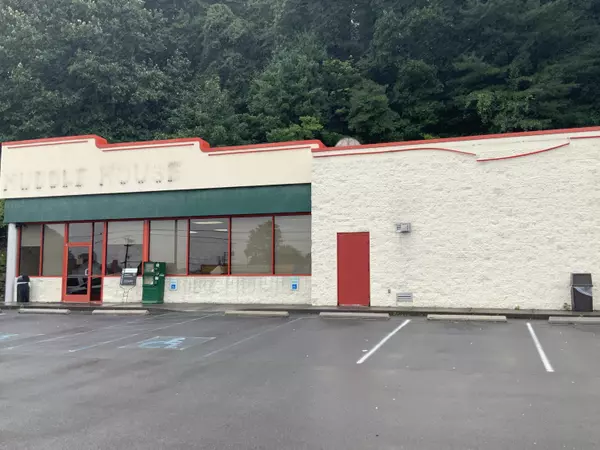 Clintwood, VA 24228,5692 Dickenson HWY