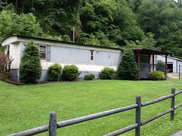 Elizabethton, TN 37643,273 Possum Hollow RD