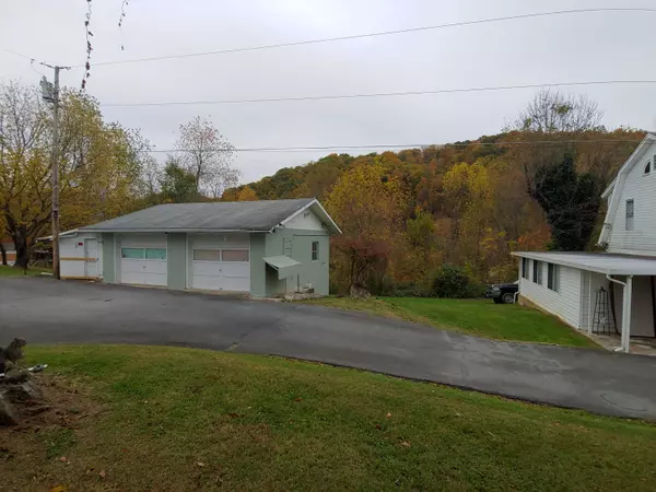 Elizabethton, TN 37643,155 Little AVE