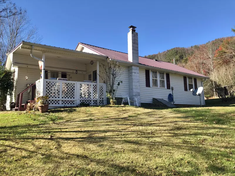 155 Stout Hollow RD, Hampton, TN 37658