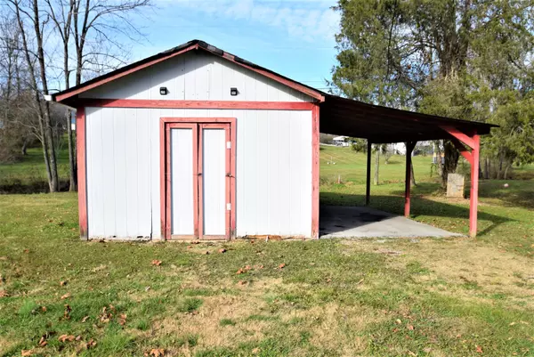 Lafollette, TN 37766,159 Little Creek LN