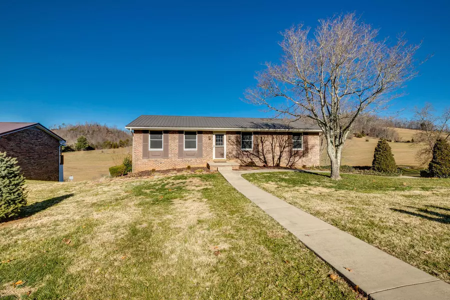 315 Spruce ST, Mount Carmel, TN 37645