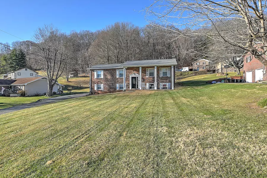 210 Hillsboro DR, Bristol, TN 37620