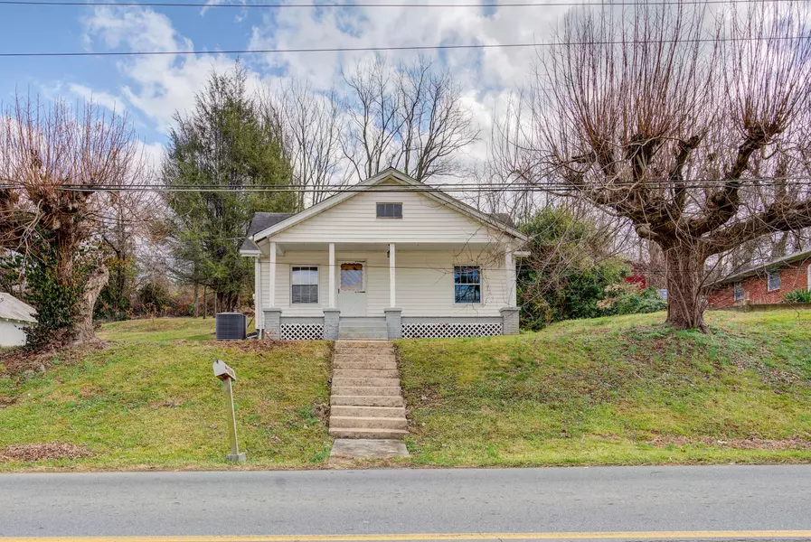 3105 Siam RD, Elizabethton, TN 37643