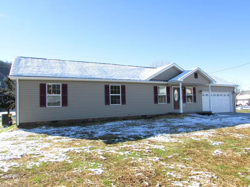 317 Riverwood CIR, Elizabethton, TN 37643