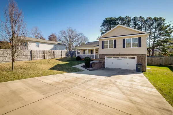 Mount Carmel, TN 37645,143 Cherry ST