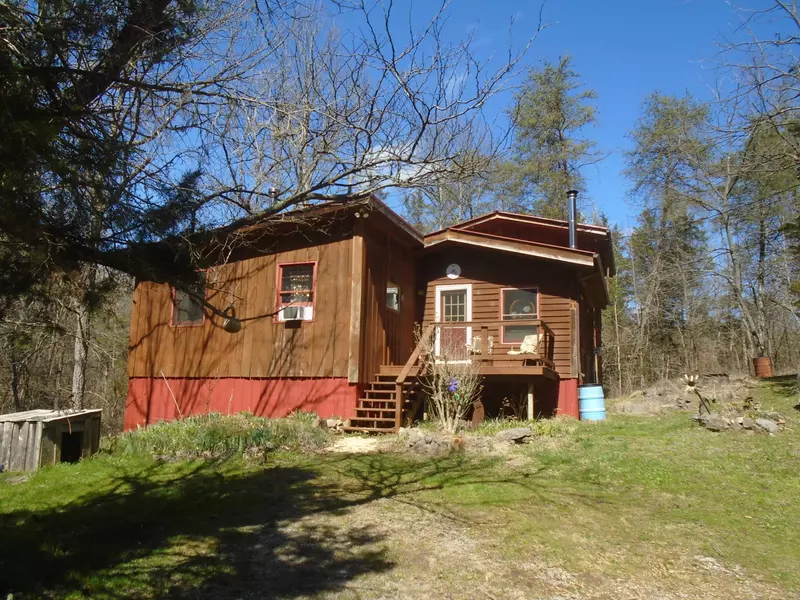 197 Walt Parker RD, Sneedville, TN 37869