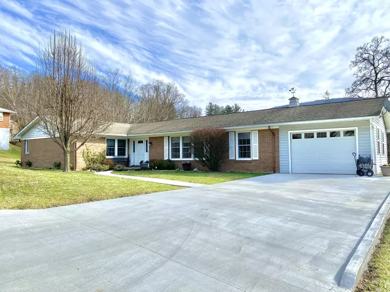 535 Hagan AVE, Norton, VA 24273