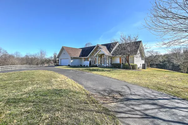 Jonesborough, TN 37659,2 Blue Mountain CT