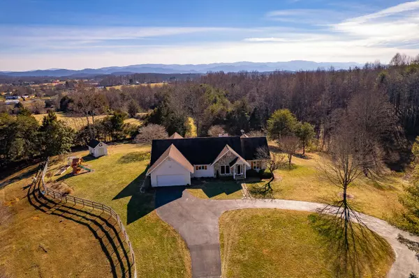 Jonesborough, TN 37659,2 Blue Mountain CT