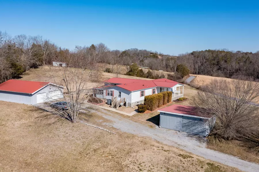 1450 Hilldale RD, Midway, TN 37809