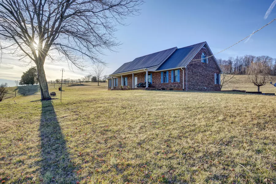 285 Old Baxter RD, Fall Branch, TN 37656