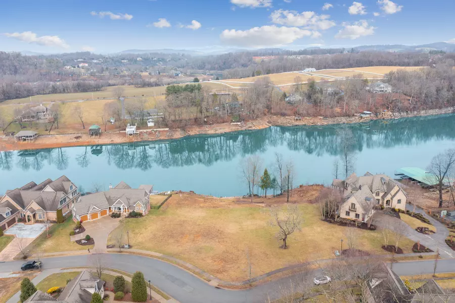 416 Lake Approach, Johnson City, TN 37601